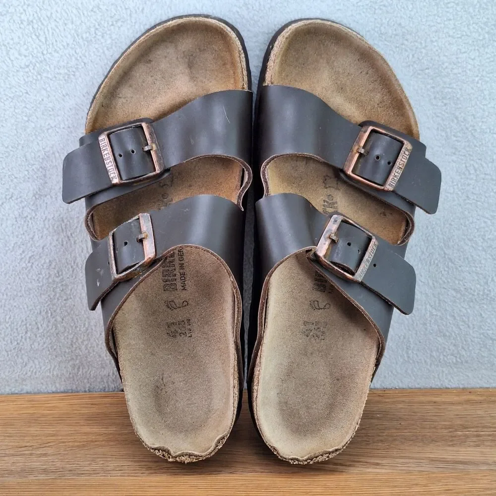 Birkenstock Arizona Birko-Flor Sandals.  Germany 41 men 8 women 10 dark brown
